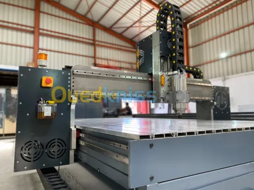 CNC PLASMA / CNC ROUTER FRAISEUSE 