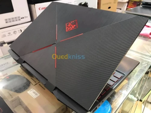 HP OMEN i7 8ém 12G GTX 1070 8GB 144HZ
