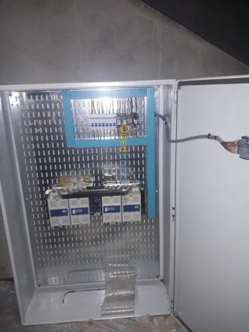 Les armoires de commande et inverseurs groupe électrogène 