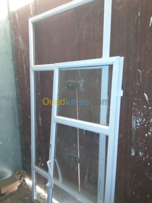 vitrine en aluminium