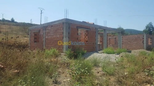 Vente bien immobilier Tizi Ouzou Yakouren