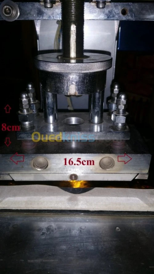 Machine estompage pour dorure a choud