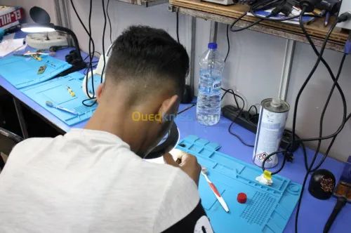 تكوين في اصلاح الهواتف الذكية