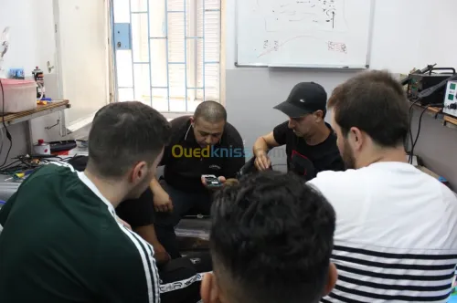 تكوين في اصلاح الهواتف الذكية