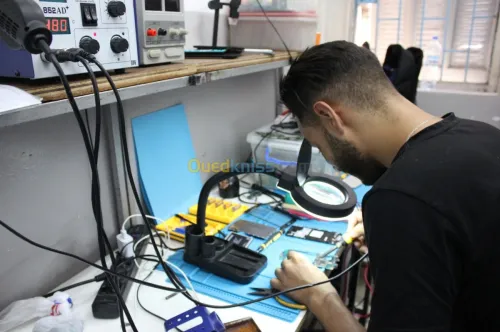 تكوين في اصلاح الهواتف الذكية