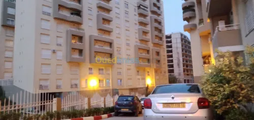Location Appartement F4 Alger Cheraga