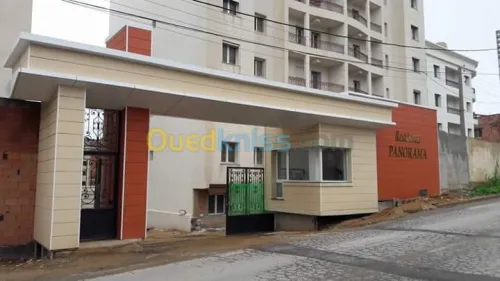 Habillage de façade de bâtiment