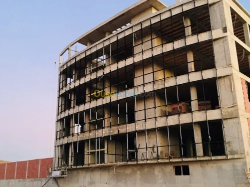 Habillage de façade de bâtiment
