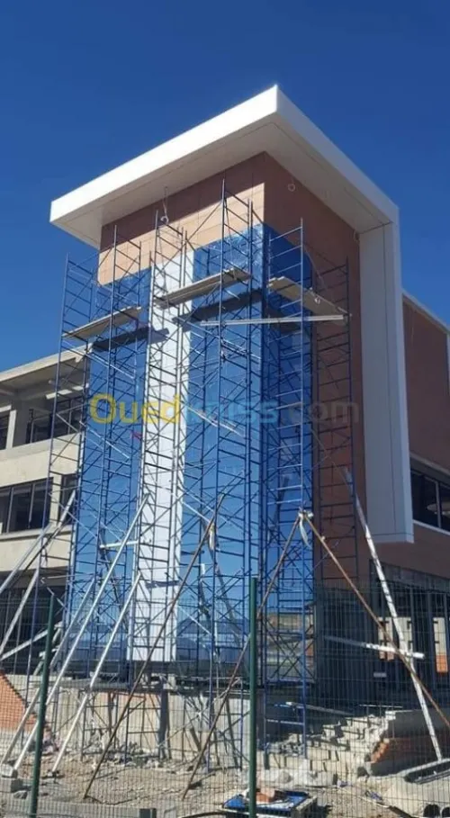 Habillage de façade de bâtiment