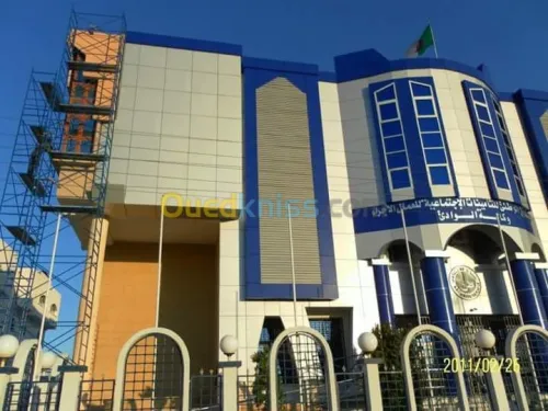 Habillage de façade de bâtiment