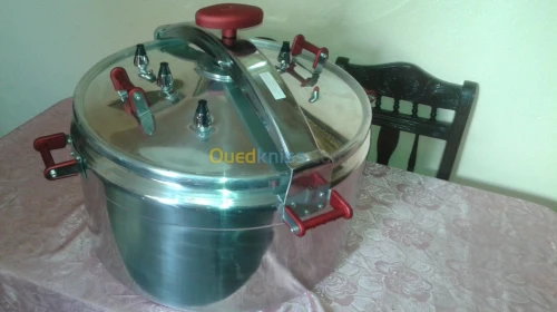 Cocotte minute 135 litres 