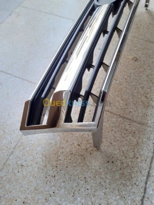 CALANDRE FORYOTA 2008 ZX AUTO