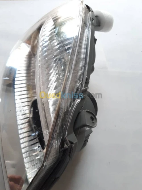 PHARE OPTIQUE TATA INDICA NV