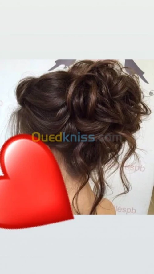 Coiffeuse et maquilleuse à domicile 