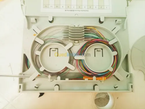 Raccordement des câbles fibre optique