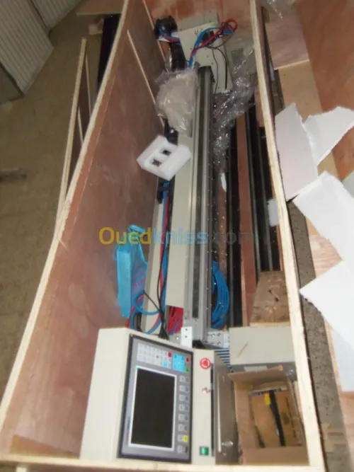 importation de machine de decoupage 