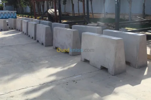 BALISE EN BÉTON (balise de sécurité)