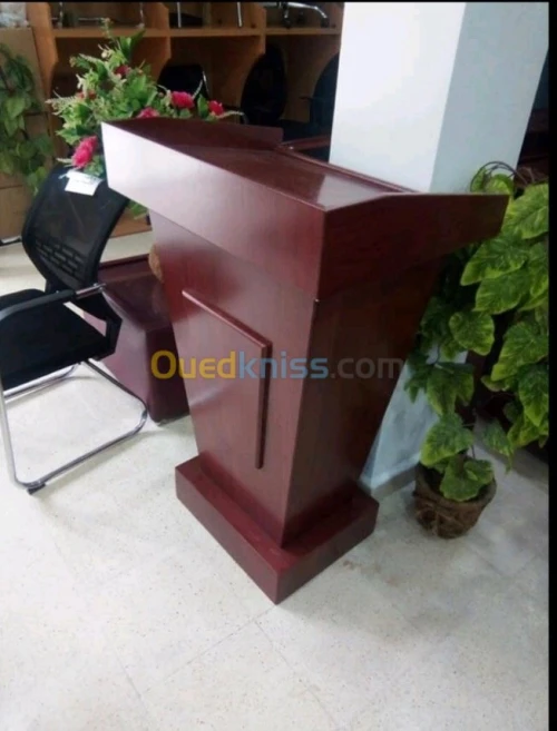 fauteuil de conférence.