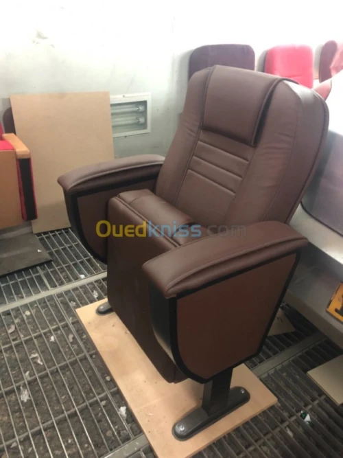 fauteuil de conférence.