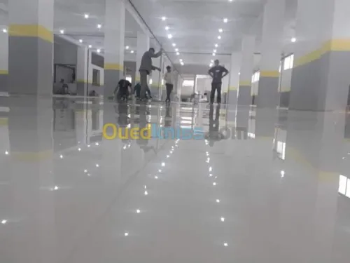 تزين الارضيىة والمسحات الخضراء