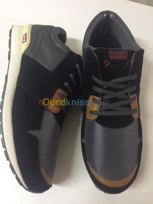 Basket levis  