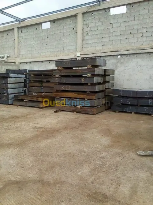 tôles noires et GALVANISEE