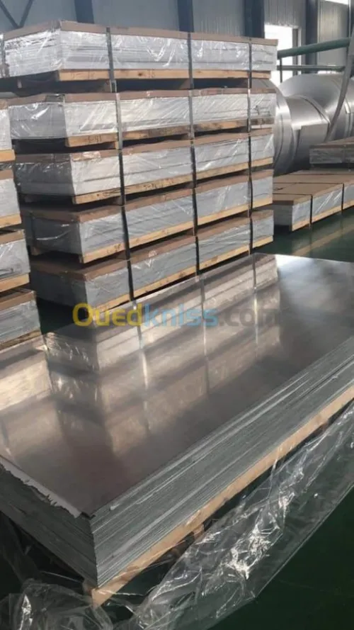 tôles noires et GALVANISEE