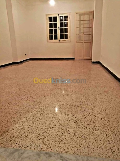 Ponçage et lustrage 