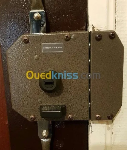 clé minute serrure plaque auto serrurier