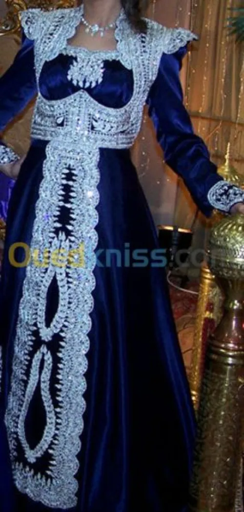 Haute couture: Moderne et Traditionnel