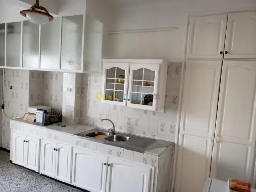 Location Appartement F3 Alger Hydra