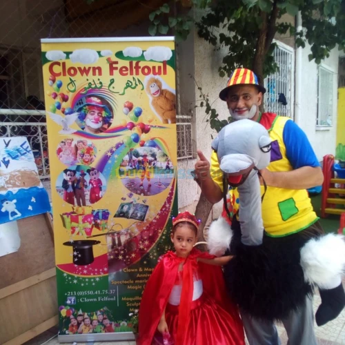 Clown Magicien Marionnettes Mascottes 