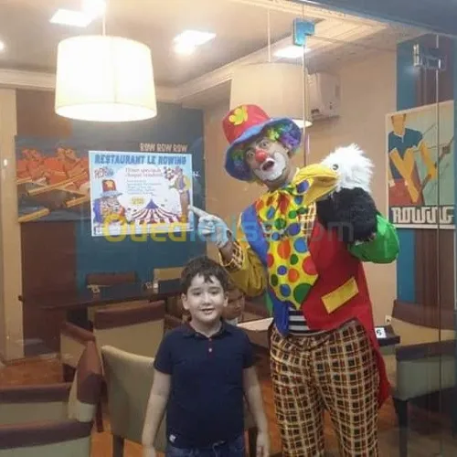 Clown Magicien Marionnettes Mascottes 