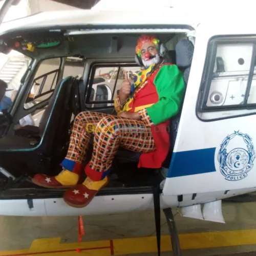 Clown Magicien Marionnettes Mascottes 