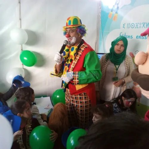 Clown Magicien Marionnettes Mascottes 