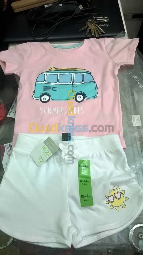 T-shirts et ensembles T-shirt & short 