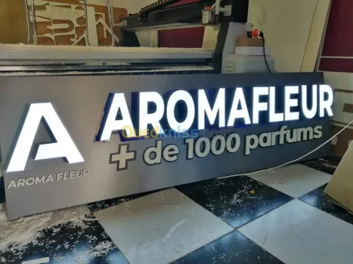 panneaux pub , enseigne lumineuse