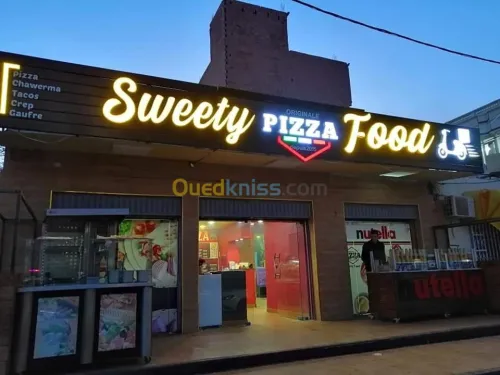 panneaux pub , enseigne lumineuse