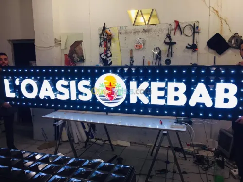 panneaux pub , enseigne lumineuse