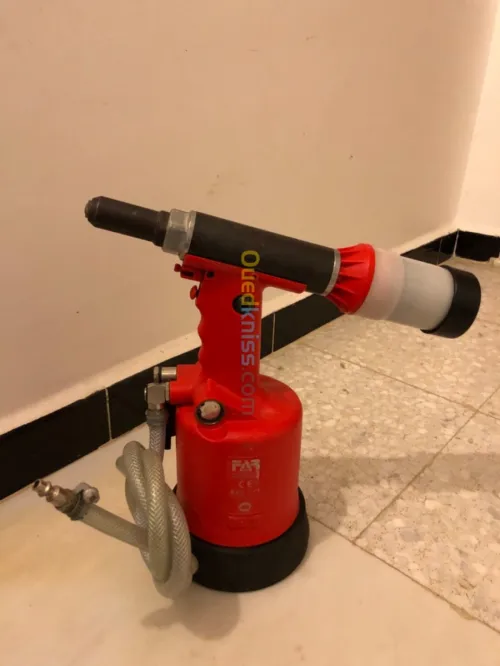 pistolet rivet pneumatique far