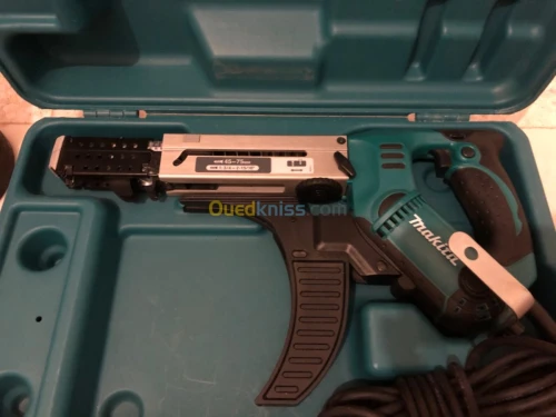 visseuse automatique Makita