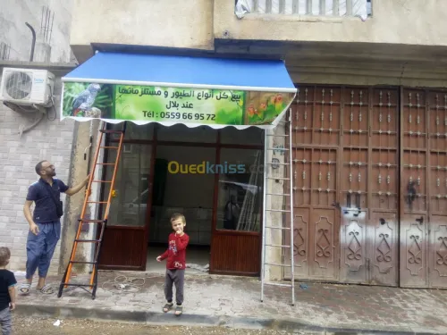 Façade publicitaire et décoration