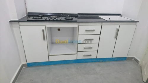 Fabrication de chambres et cuisines ..