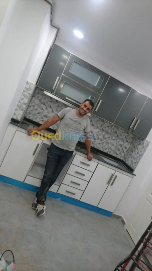 Fabrication de chambres et cuisines ..