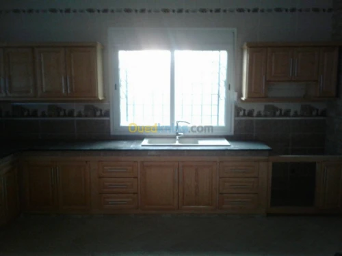 Fabrication de chambres et cuisines ..