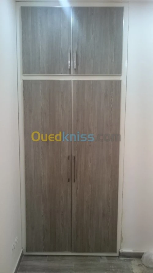 Fabrication de chambres et cuisines ..