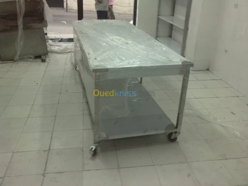 chariot de volaille et table en inox @