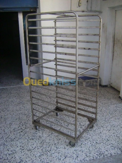 chariot de volaille et table en inox @