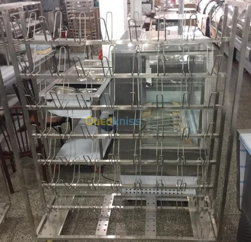 chariot de volaille et table en inox @