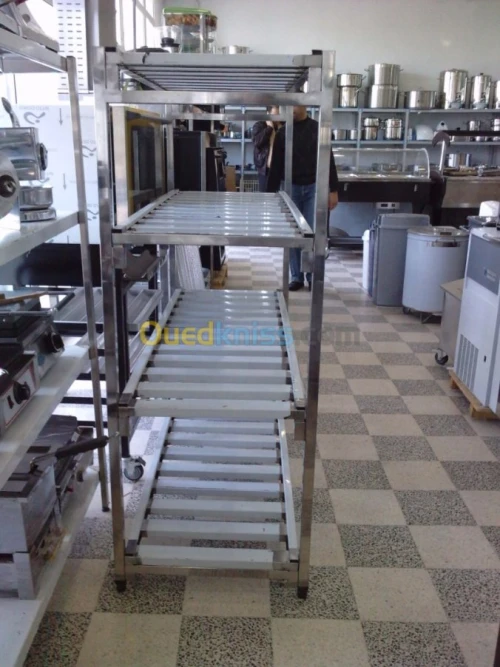 chariot de volaille et table en inox @